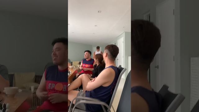 Vhong Bonding w/ the kids w/ gulat prank смотреть онлайн