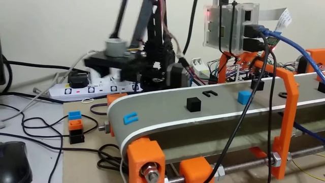 Shape detection opencv python conveyor Rasberry Pi Convolution Neural Network смотреть онлайн