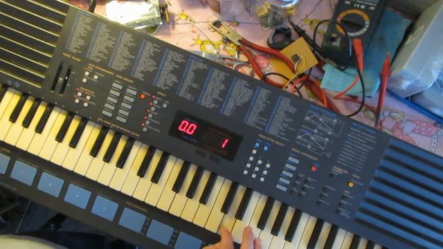 Yamaha PSS-680 teardown and repair смотреть онлайн
