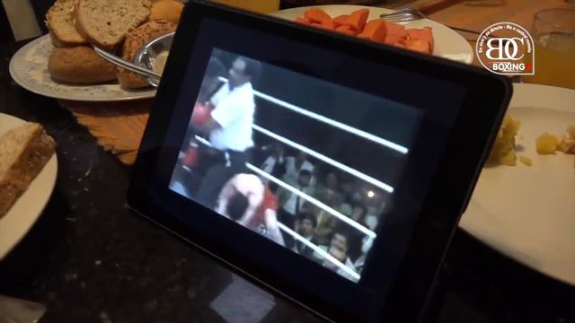 A 33 AÑOS DE UNA CONQUISTA EN BELFAS FIDEL BASSA VS DAVE MCAULEY смотреть онлайн
