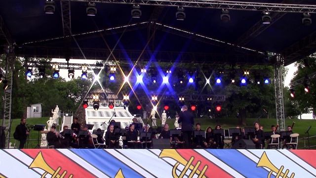 Марш "Генерал Милорадович" (В.Халилов). Юношеский духовой оркестр ССМШ Римского-Корсакова п/у А. Гол