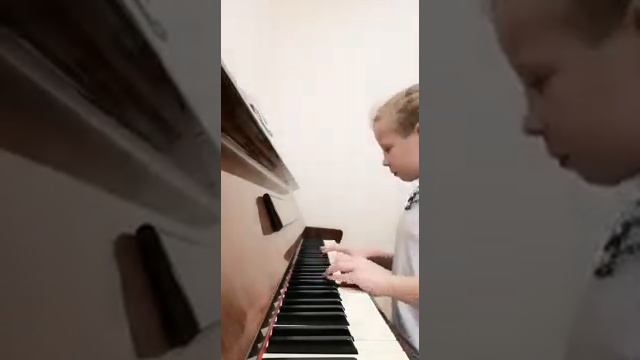 Г. ГЕНДЕЛЬ ГАВОТ смотреть онлайн