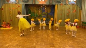 «Вышла курочка гулять»