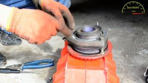 Установка ПРОСТАВКИ ПЕРЕДНЕГО АМОРТИЗАТОРА/Как поднять ПЕРЕДНЮЮ ЧАСТЬ автомобиля ВАЗ