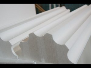 Резка полуколонны на станке фигурной резки пенопласта СРП