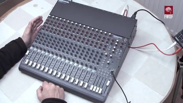 Mackie 1604VLZ Mixing Console - Overview смотреть онлайн