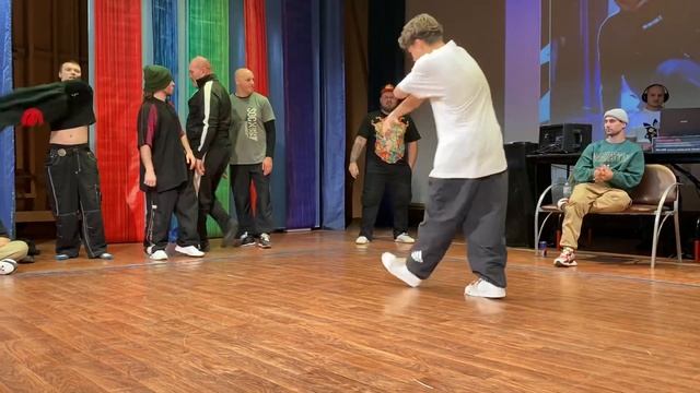 Bboy Lusi vs Bboy Дед смотреть онлайн
