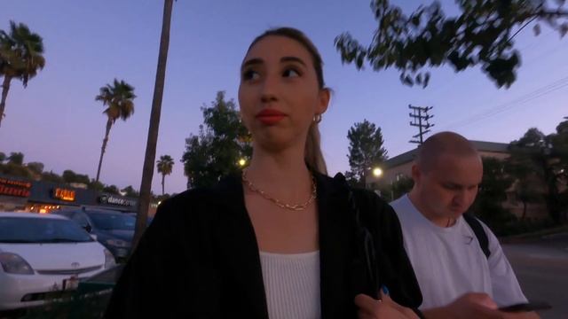 UNIVERSAL HORROR NIGHTS 2021 в ЛА/КАК СПАСТИСЬ В СУДНУЮ НОЧЬ смотреть онлайн