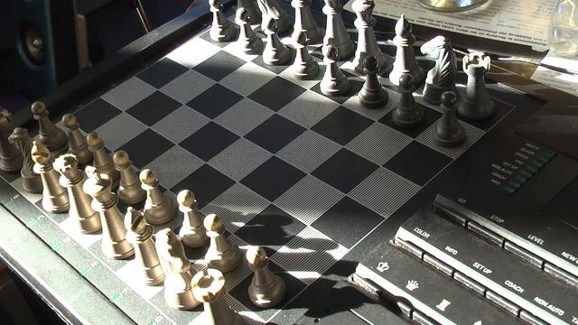 Kasparov Chess Computer (1989) смотреть онлайн