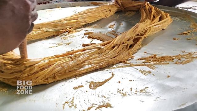 Ghee SOAN PAPDI Making Team Skills | How it's Made Soan Papdi Recipe | Indian Sweet Making Video смотреть онлайн