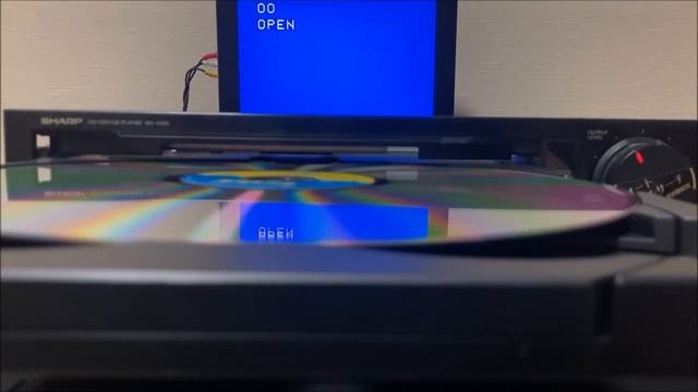 ハードオフで発売当時15万円したSHARPのLDプレーヤー【MV-D100】が1500円だったので買ってみました。再生するのか？しないのか？？？（動作確認） смотреть онлайн