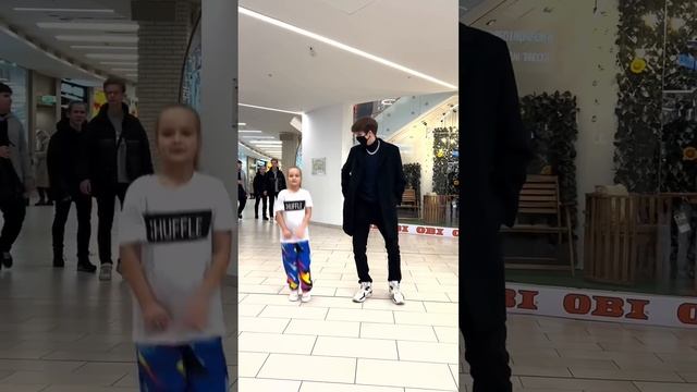 Девочка Учит Танцевать Monster ?? Tuzelity Shuffle ?⭐️ New Dance смотреть онлайн