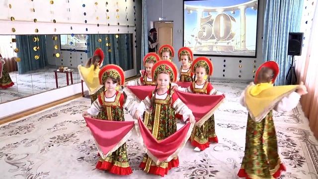 Хоровод "Берёзка" Юбилей детского сада 50 лет. 6 декабря 2019 года смотреть онлайн