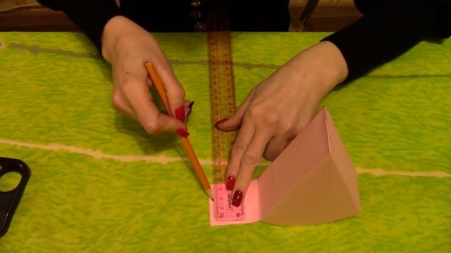 Подарочный торт-сувенир с пожеланиями и подарками смотреть онлайн