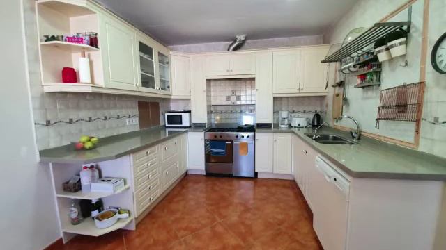 BEAUTIFUL PROPERTY IN ALFAZ DEL PI смотреть онлайн