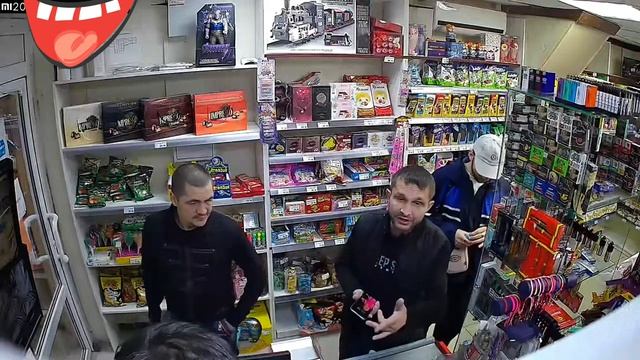 Пьяный зашёл попутал пришлось на место ставить. смотреть онлайн