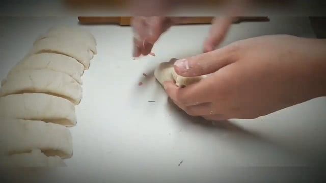 Бюджетный рецепт пирожков с сыром и колбасой,#дядькаборька #рецепт #джамал #бюджет #экономика смотреть онлайн