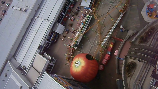 Codonas Water Log Ride WooHoo смотреть онлайн
