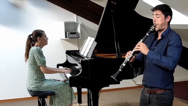 C. Debussy Premiere Rapshodie for Clarinet and Piano - Eduardo Sánchez смотреть онлайн