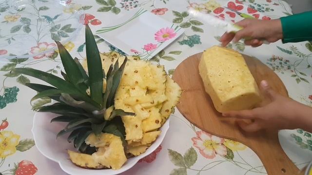 Ananas mevasini osson usulda tozalashlik bu juda qiziq va foydali смотреть онлайн