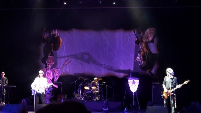 Пикник в Волгограде.Левитация.5.10.2018. Фиолетово черный. смотреть онлайн