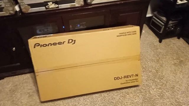 PT 1 Unboxing the Pioneer Rev7 & why I chose to exchange the Denon Prime 4+ for this ??(2) смотреть онлайн