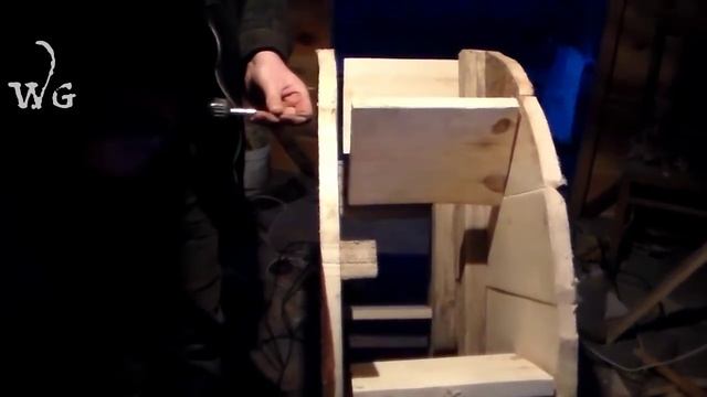 Водяная мельница, для красоты и для дела (если поставить генератор) смотреть онлайн