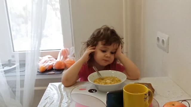 Сегодня на обед - суп с фрикадельками ?☝Люда нервничает ? смотреть онлайн