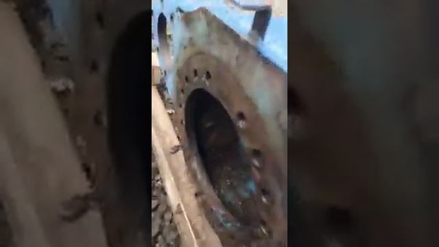 Поступила на ремонт станина крановой установки Tadano Z300 смотреть онлайн