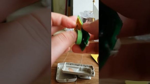 Лайфхак. Как заменить батарейку в транспондере.