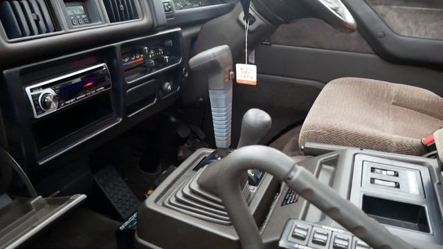 1991 Mitsubishi Delica L300 Exceed CRYSTAL LITE ROOF, Turbo Diesel 4WD (ПО-РУССКИ) смотреть онлайн