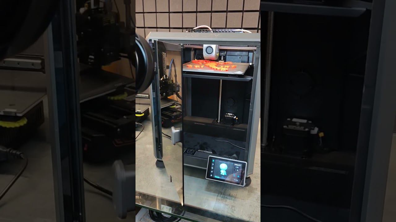 Creality K1 - авто закрытие двери #уголоктехнаря #3дпринтер #3дпечать смотреть онлайн