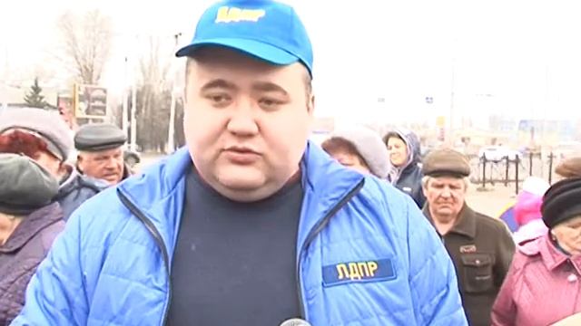 Продавцов выгоняют с насиженных мест смотреть онлайн