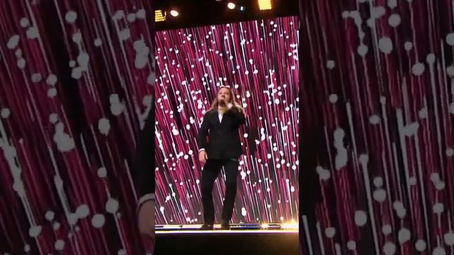 Как вам моя версия легендарной песни? смотреть онлайн