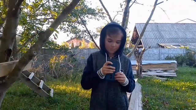 САМОДЕЛЬНЫЙ ТРЮКОВОЙ САМОКАТ. ТРЮКОВОЙ САМОКАТ ИЗ ПОДРУЧНЫХ МАТЕРИАЛОВ! смотреть онлайн