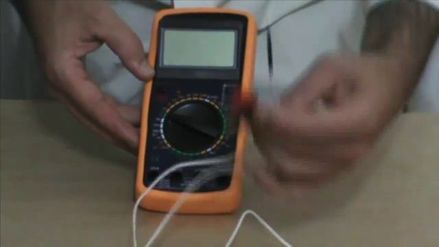 multimetros digital e analogico usados nos cursos da BT Eletrônica смотреть онлайн