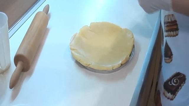 Песочный пирог с творогом. Очень вкусно! смотреть онлайн