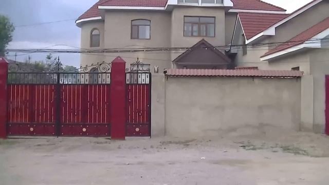 Тараз (Джамбул) Видео-панорама у стадиона "Локомотив" со стороны 1-й Бульварной смотреть онлайн