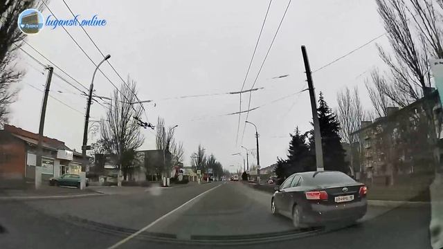 Луганск 8 утра - проезд от центра через Гаевого до Заречного - декабрь 2021 смотреть онлайн
