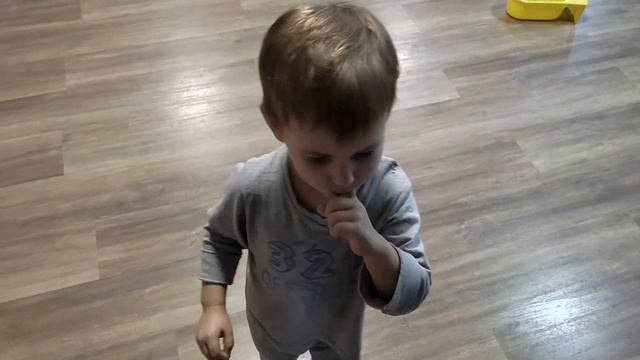 Думаю, что делать?!/ День с погодками/Скоро праздник смотреть онлайн
