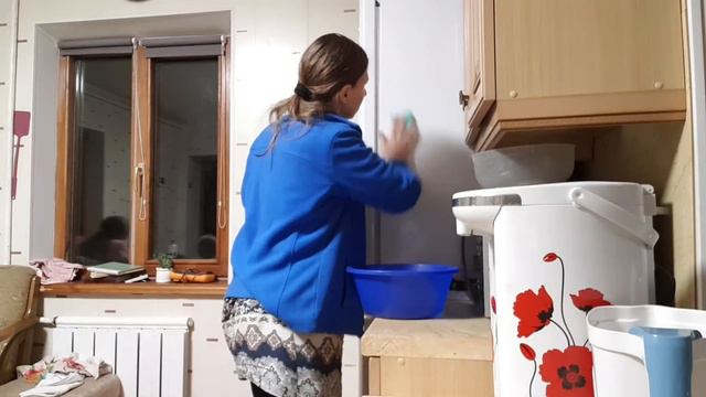 Суровая действительность❄Кому надо, тот пусть и делает смотреть онлайн