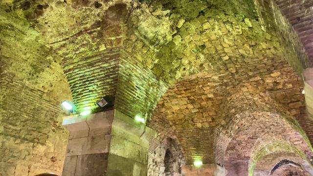 Прогулка по Сплиту, Хорватия смотреть онлайн