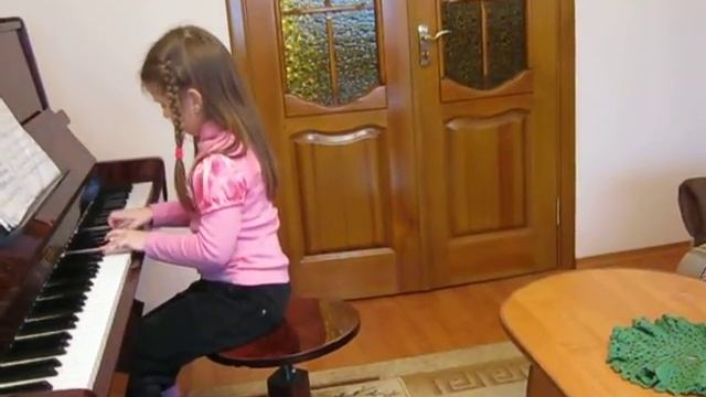"У гномов! П. Цильхер, исп.Анна Лебедева, 9лет смотреть онлайн