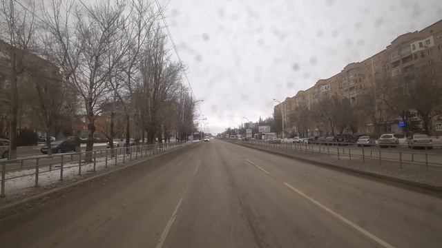 Поездка в автобусе Маз-103 по маршруту 51 а городе Волгодонск. смотреть онлайн