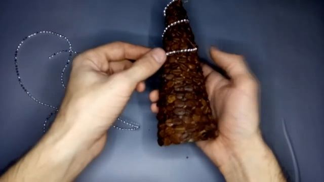 Елка из кофейных зерен Christmas tree of coffee beans смотреть онлайн