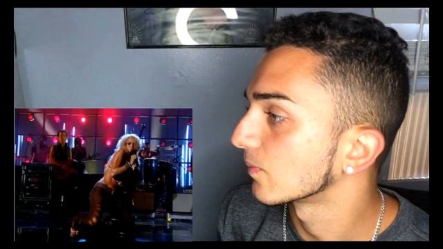 SHAKIRA: OBJECTION (TANGO) LIVE VMAS 2002 (FIRST REACTION) смотреть онлайн