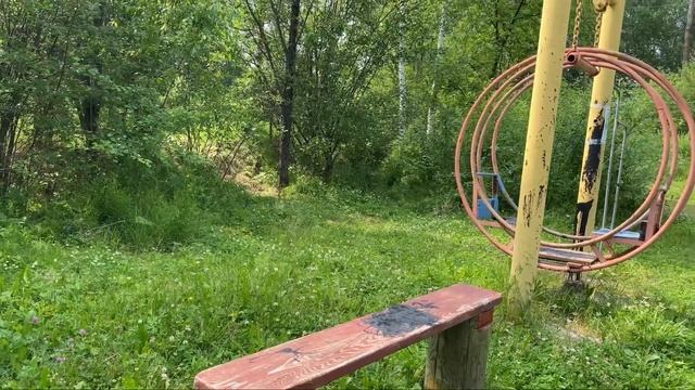 День второй на даче/Катаемся на великах/Бадминтон/Мой уход/Крыльцо готово/Отдых на даче 2022 смотреть онлайн
