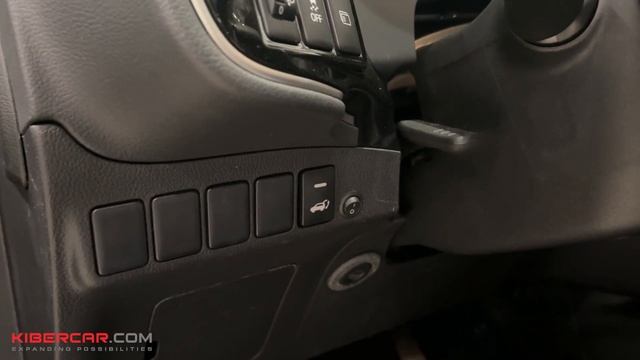 Автоматический доводчик багажника Mitsubishi Outlander смотреть онлайн