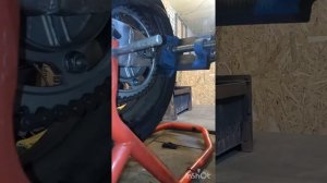 4 часть.CBR-600 F4i Замена звëзд и цепи.