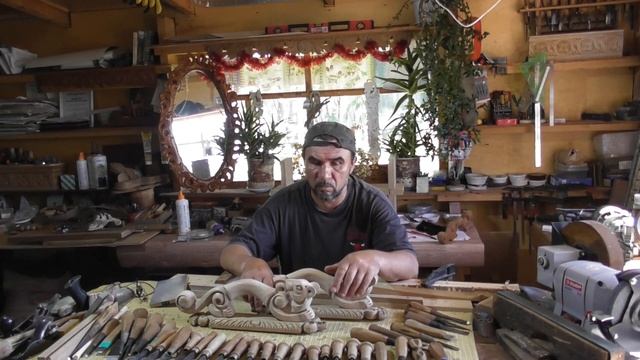 Резьба по дереву. Резная деревянная ручка на дверь Соболь смотреть онлайн